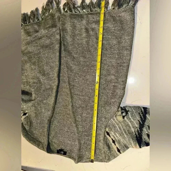 Chaps Sweater Women Large Gray Open Wrap Cardigan Fringe Tribal Aztec Breathable - Picture 5 of 5